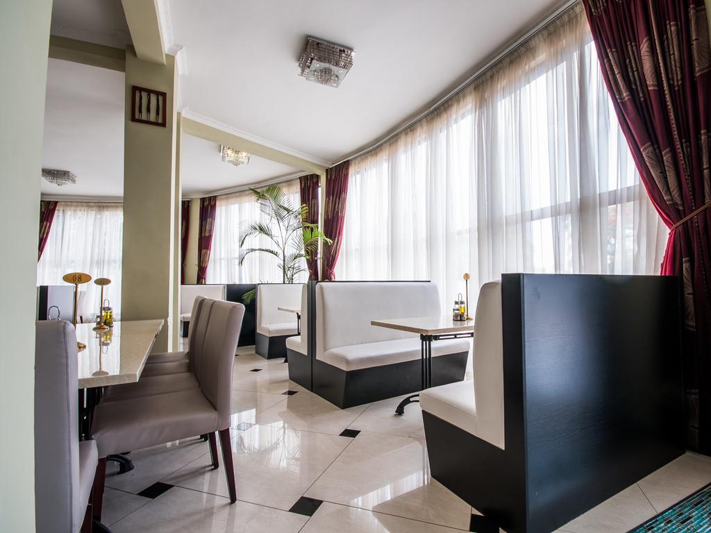 Sherbourne Hotel Kitwe Ngoại thất bức ảnh