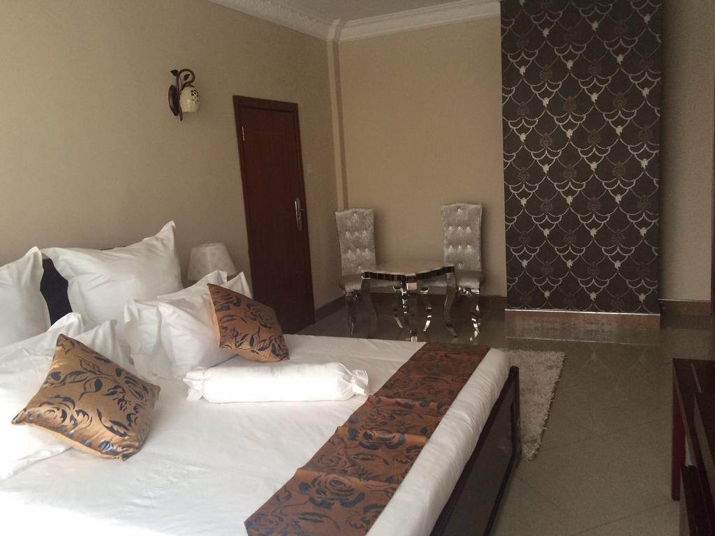 Sherbourne Hotel Kitwe Ngoại thất bức ảnh